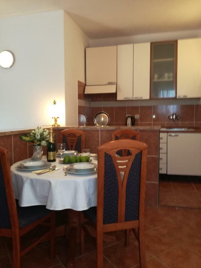 Apartmani Izabela Baška Voda Εξωτερικό φωτογραφία