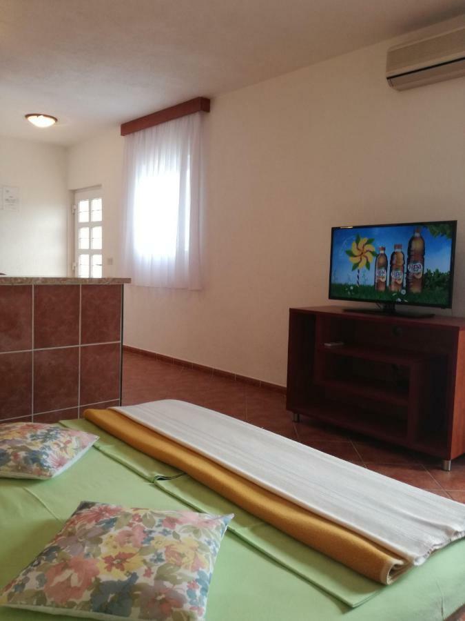 Apartmani Izabela Baška Voda Εξωτερικό φωτογραφία